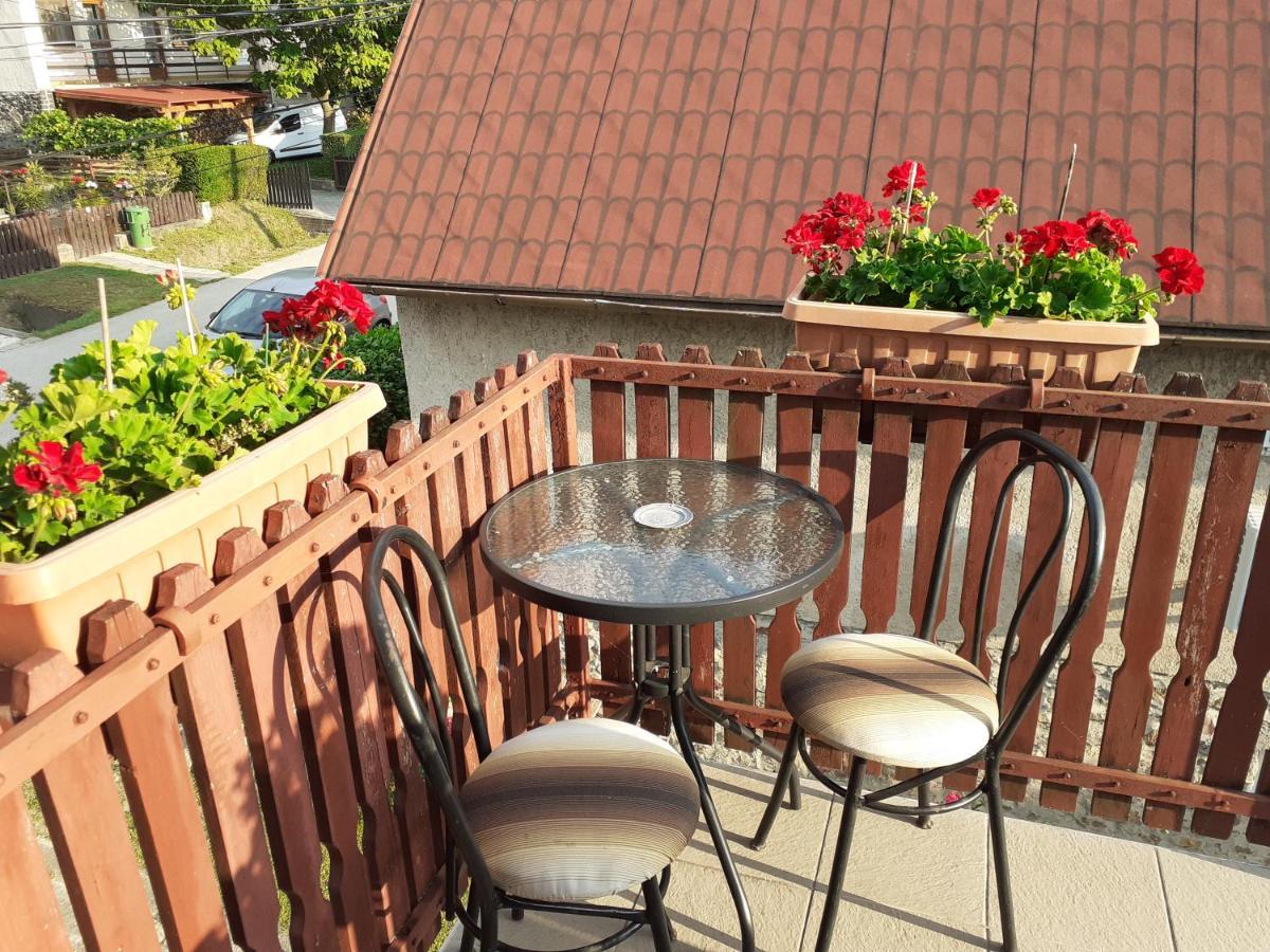 Miklai Haz Apartment Szigliget Ngoại thất bức ảnh