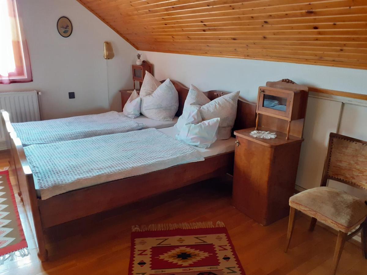 Miklai Haz Apartment Szigliget Ngoại thất bức ảnh
